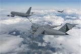 Pegasus refuels Globemaster
